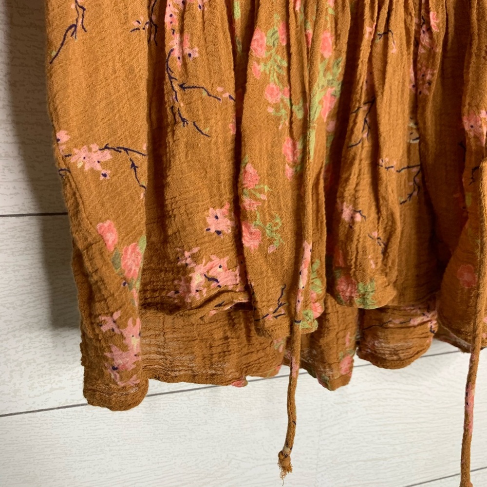 Urban outfitters mustard floral peplum crop top - Picture 6 of 7